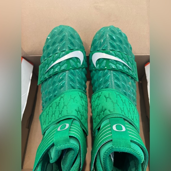 Size 16 Nike Force Savage Elite 2 Football Cleats Oregon Ducks PE Apple Green